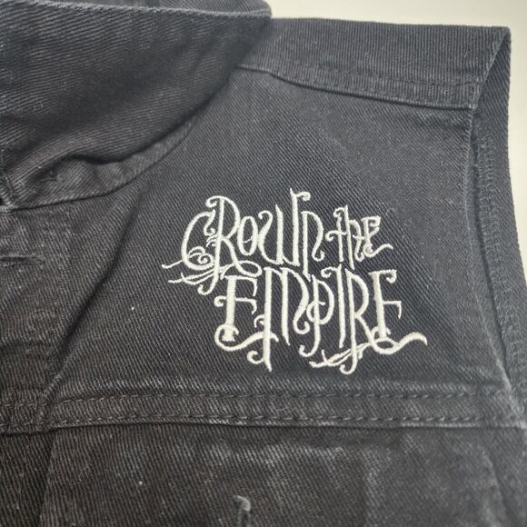 Crown The Empire (Band Autographed) Embroidered Denim Button Vest Men's Size S - Picture 3 of 7